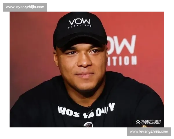 爆冷！沃德利 11 回合 TKO 帕克，锁定乌西克挑战权